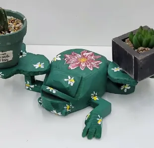 カエルの置き物